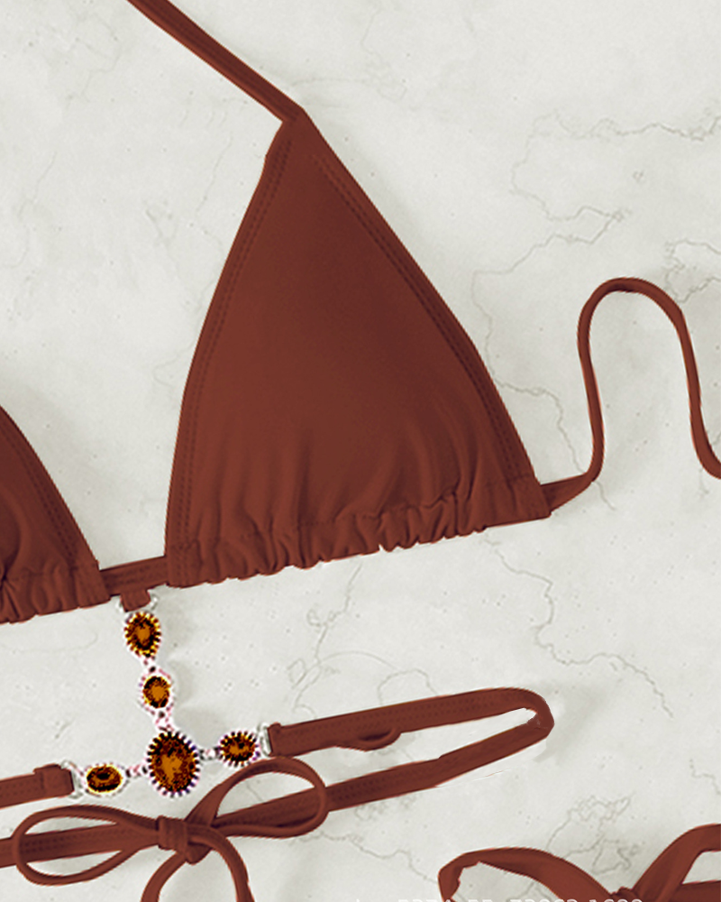 Bikini con Detalles de Estrás y Espalda Atada
