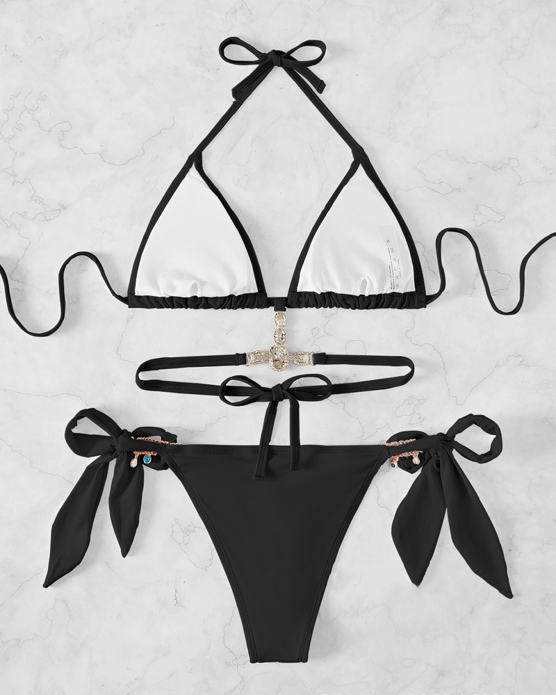 Bikini con Detalles de Estrás y Espalda Atada