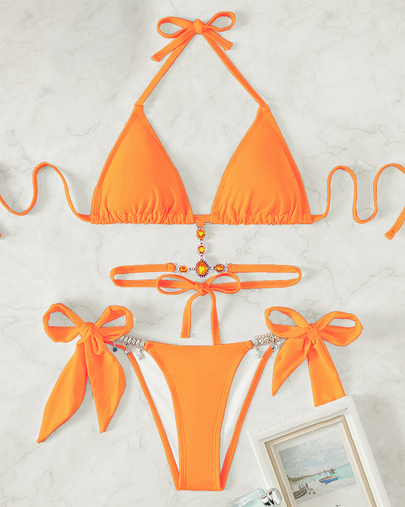 Bikini con Detalles de Estrás y Espalda Atada