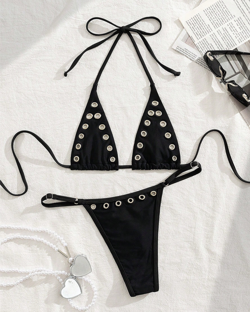 Conjunto de Bikini Halter con Anilla Metálica Dorada para Vacaciones Sensuales en la Playa
