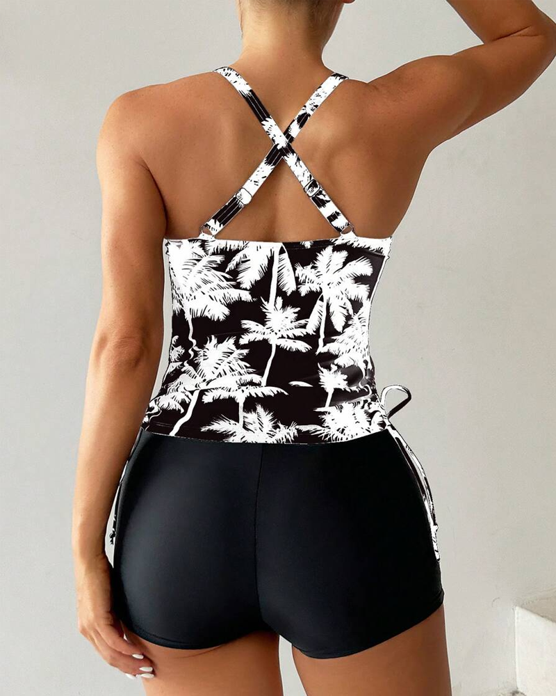 Conjunto de baño de dos piezas ajustado con tirantes y espalda al aire