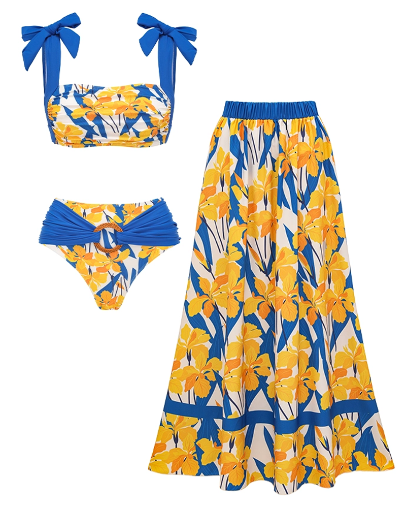 Conjunto de bikini con detalles de recortes y estampado de iris