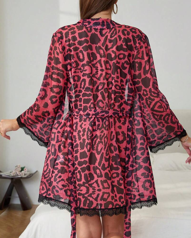 Conjunto de Bikini Seductor con Estampado de Leopardo y Tirantes Finos