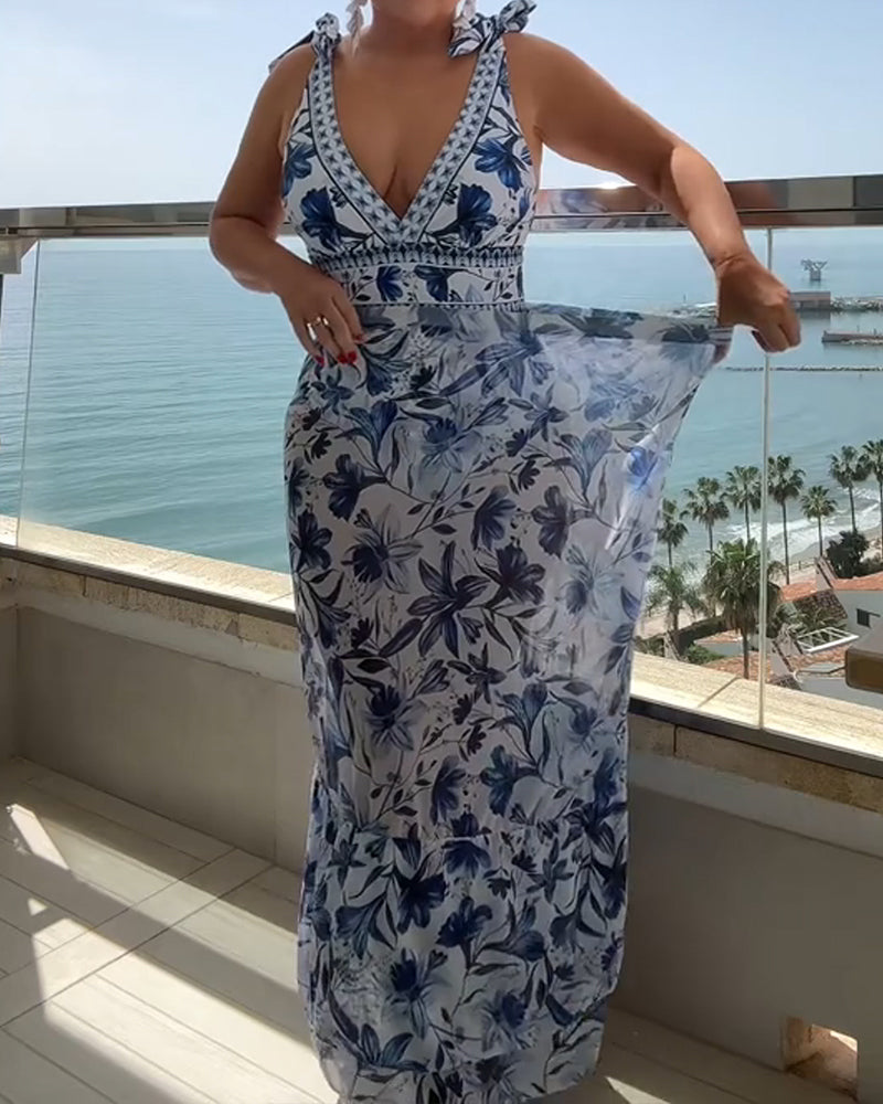 Maillot Floral Retro con Falda y Detalles de Cordones en V