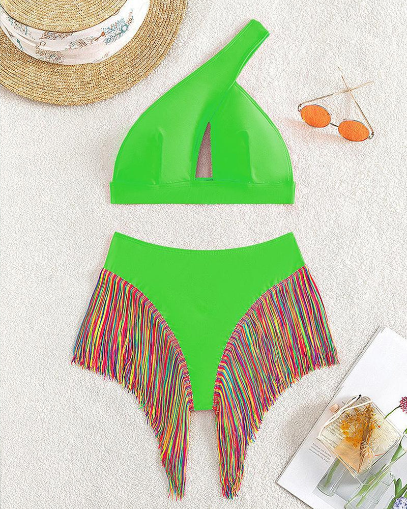 Bikini Femenino con Flecos en Color Sólido