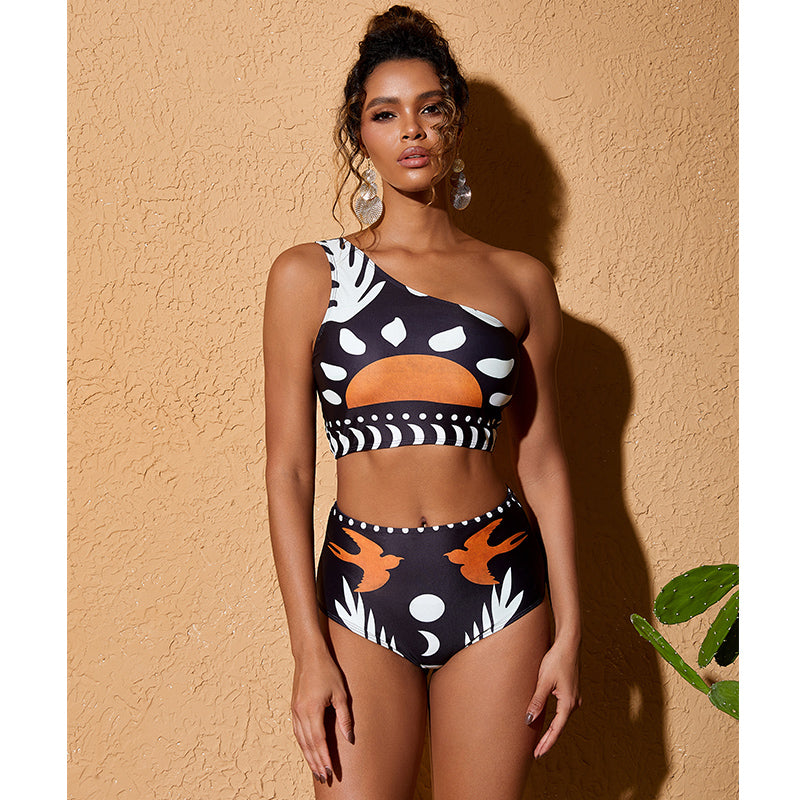 Bikini de un solo hombro con pantalones o falda de cintura alta