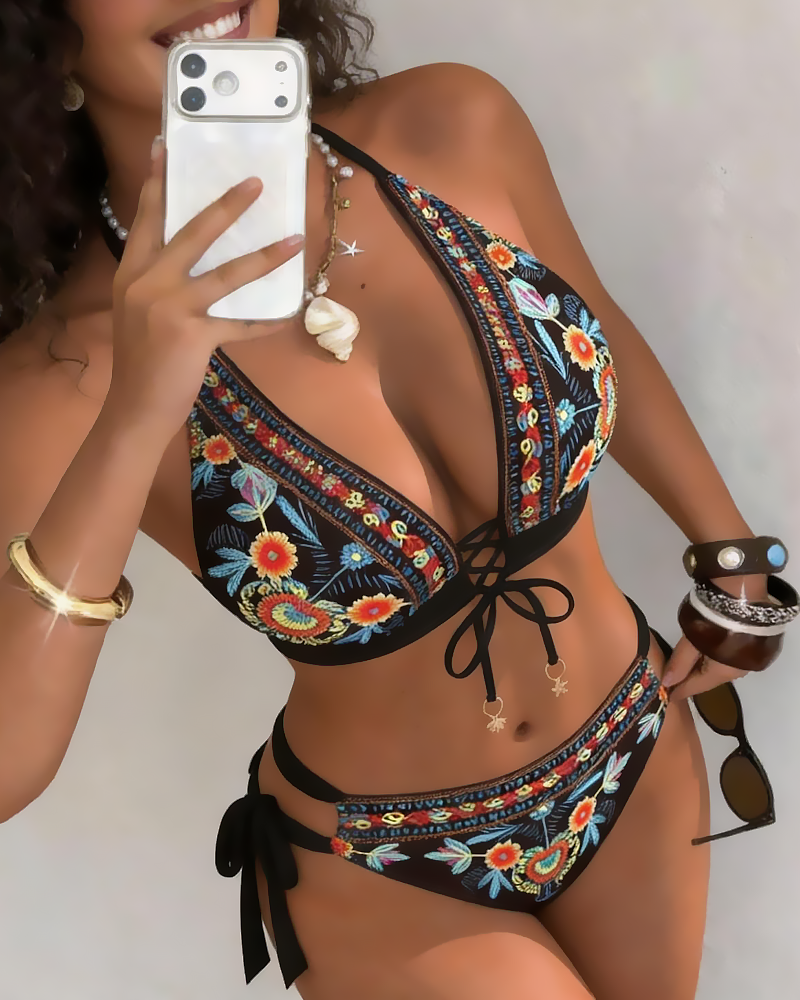 Conjunto de Bikini Femenino con Estampado Floral Étnico