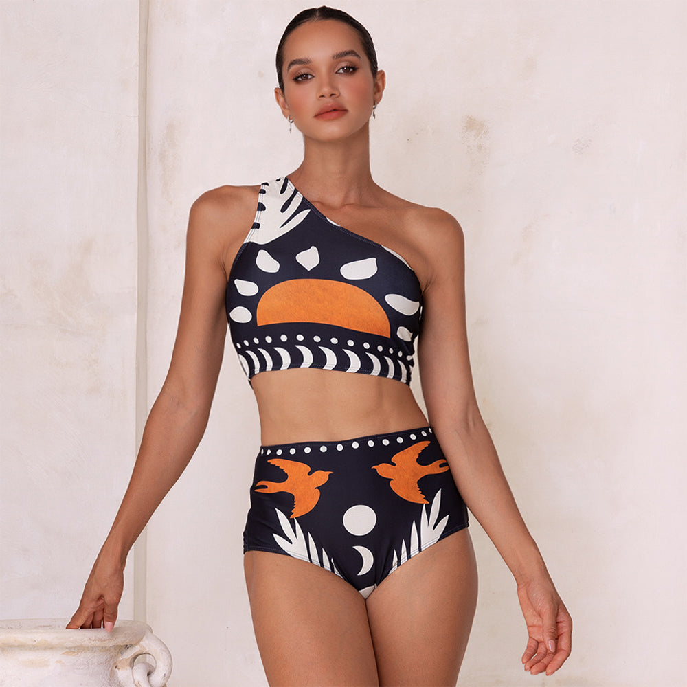 Bikini de un solo hombro con pantalones o falda de cintura alta