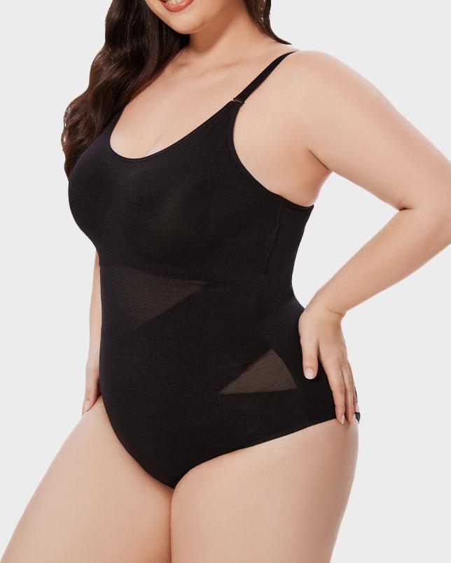 Cuerpo Esculpido con Panel de Malla Cruzada