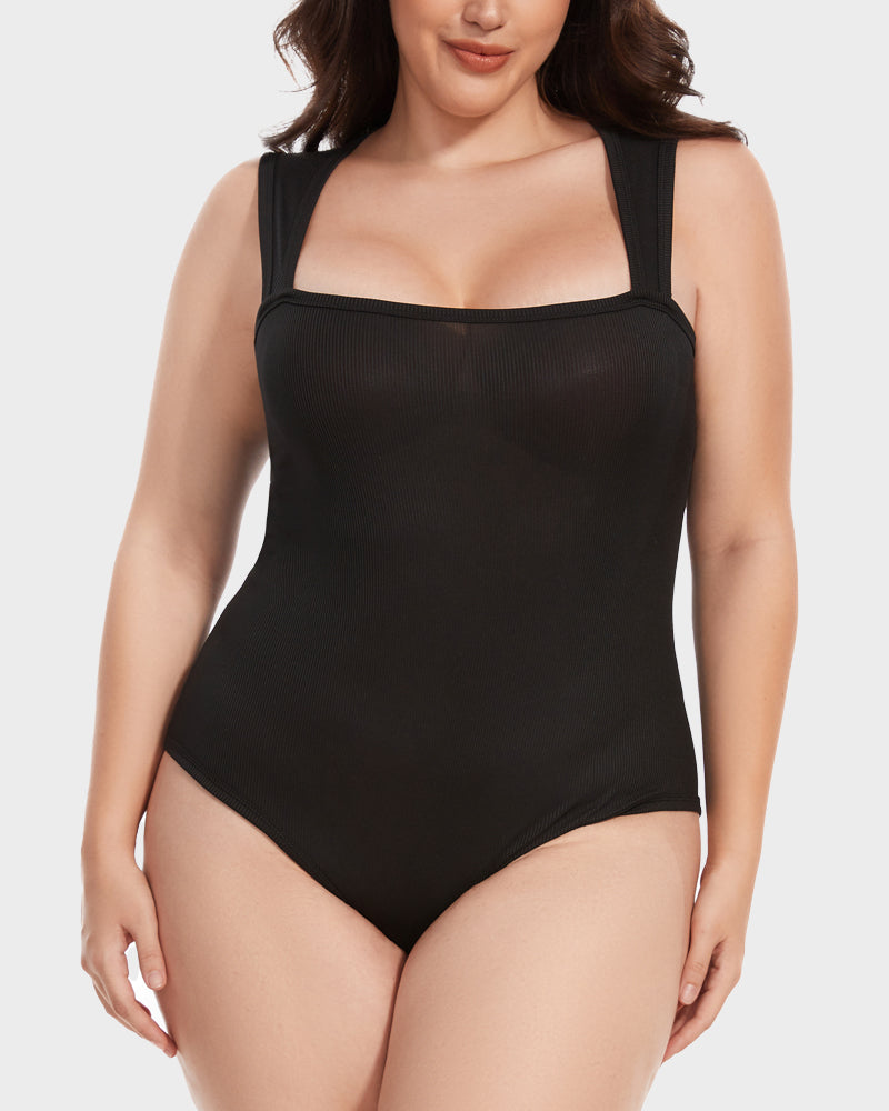 Vestido ajustado con escote cuadrado y tirantes de canalé