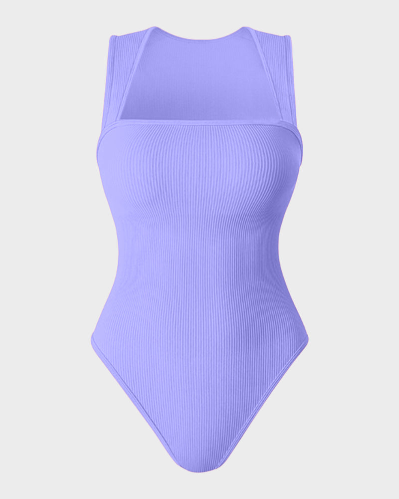 Vestido ajustado con escote cuadrado y tirantes de canalé